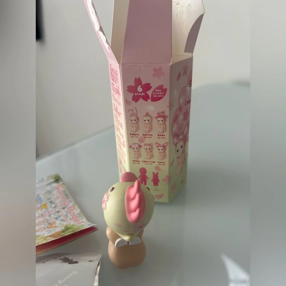 Viral Sonny Angel Cherry Blossom Series Parrot Figure - Picture 3 of 6